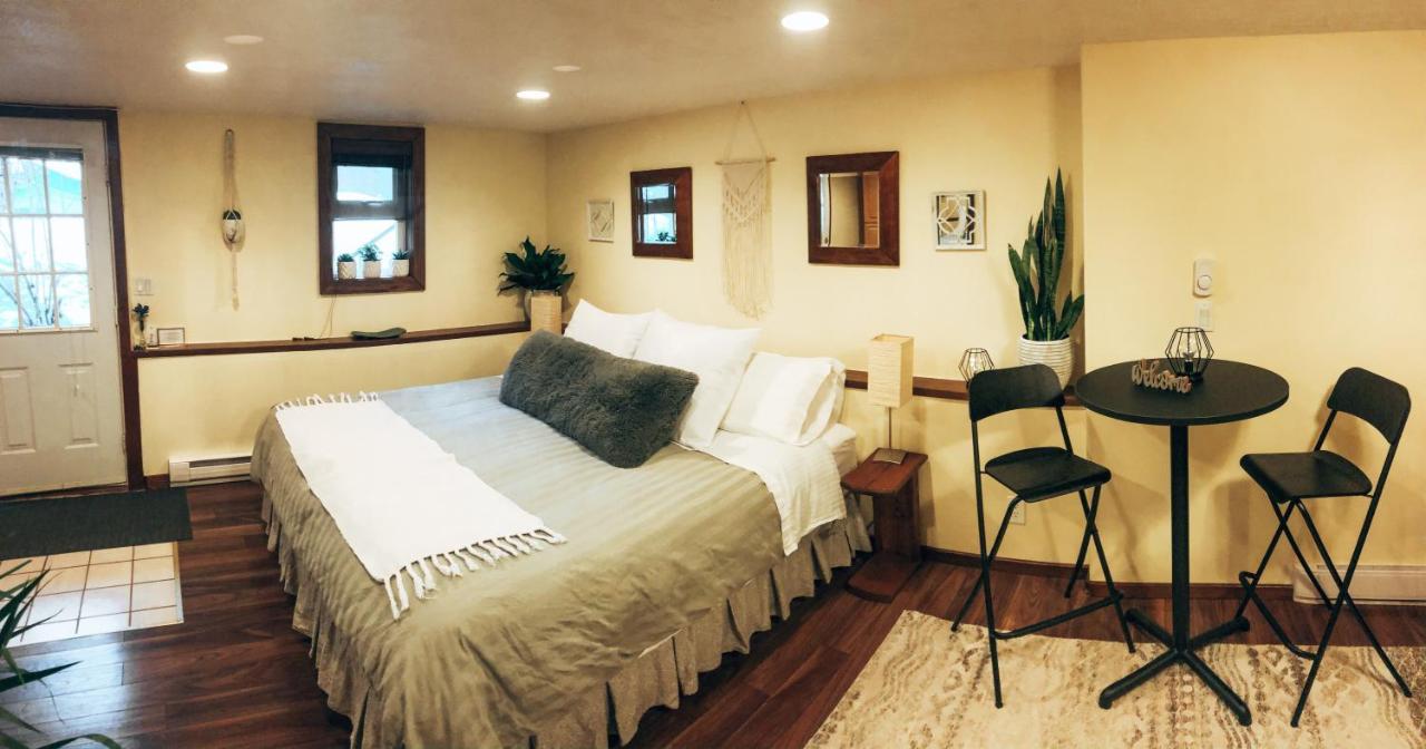 Wildflower Private Studio Suite By Belle Neige Уислър Екстериор снимка
